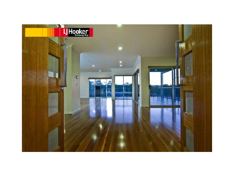 49 Zane Street, Molendinar QLD 4214