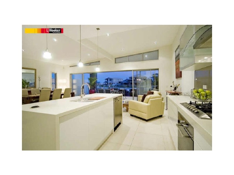 68 East Quay Drive, Biggera Waters QLD 4216