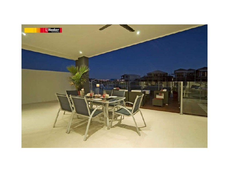 68 East Quay Drive, Biggera Waters QLD 4216