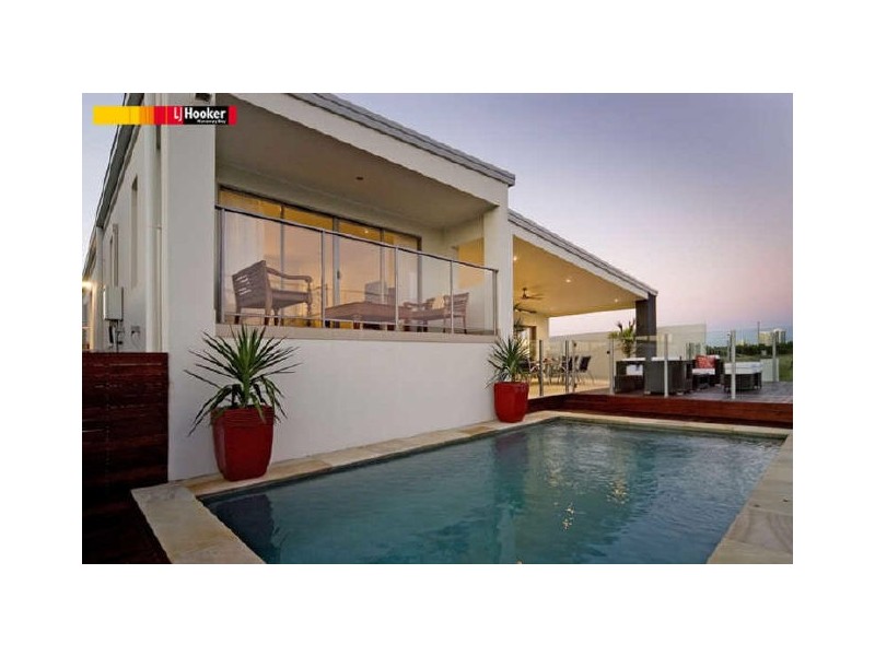 68 East Quay Drive, Biggera Waters QLD 4216