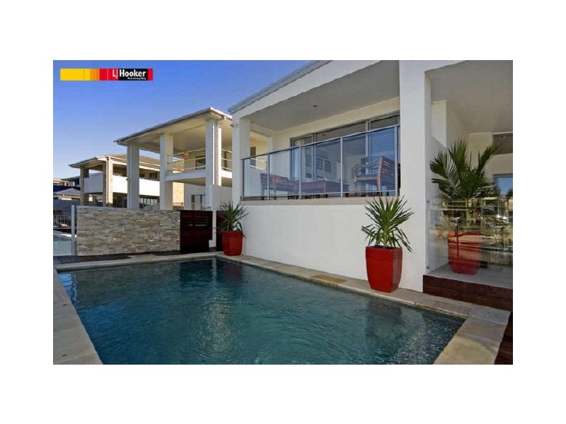 68 East Quay Drive, Biggera Waters QLD 4216