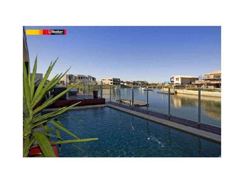 68 East Quay Drive, Biggera Waters QLD 4216