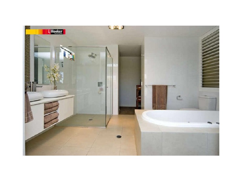 68 East Quay Drive, Biggera Waters QLD 4216