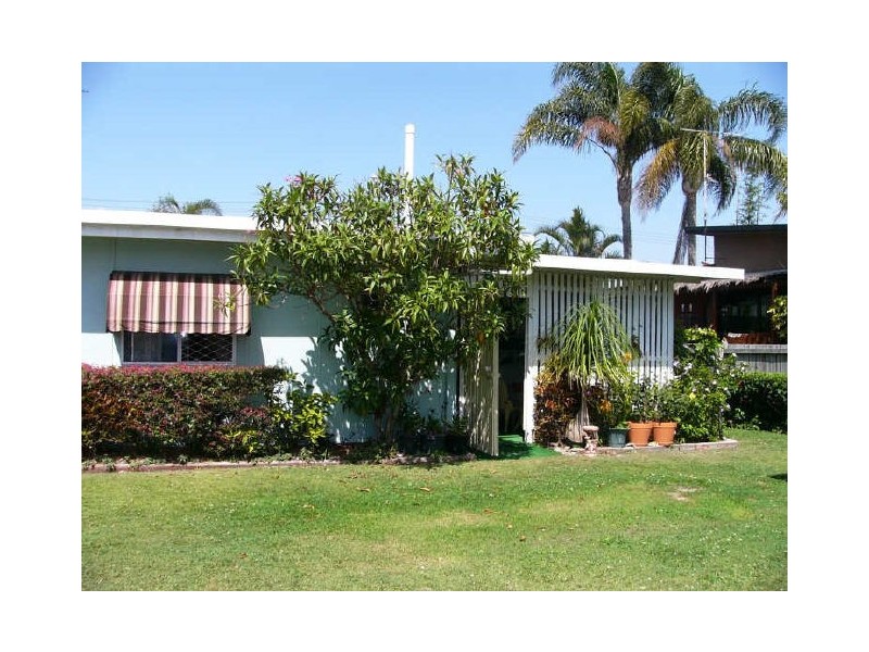 9 Clam Street, Runaway Bay QLD 4216