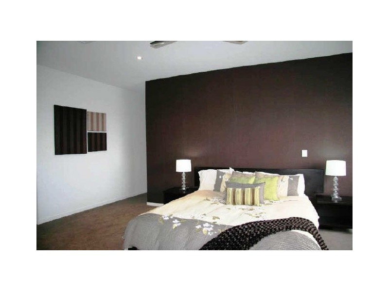 95 Compass Drive, Biggera Waters QLD 4216