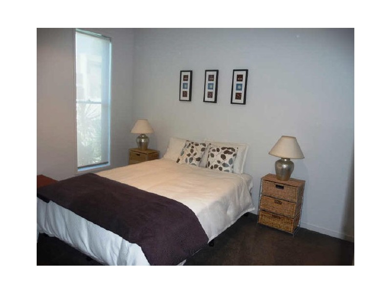 95 Compass Drive, Biggera Waters QLD 4216