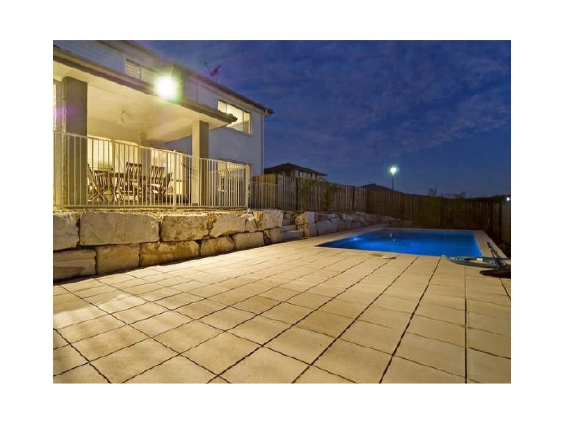 42 Angourie Crescent, Pacific Pines QLD 4211