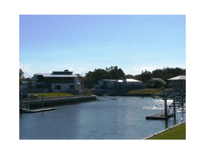 105 Compass Drive, Biggera Waters QLD 4216