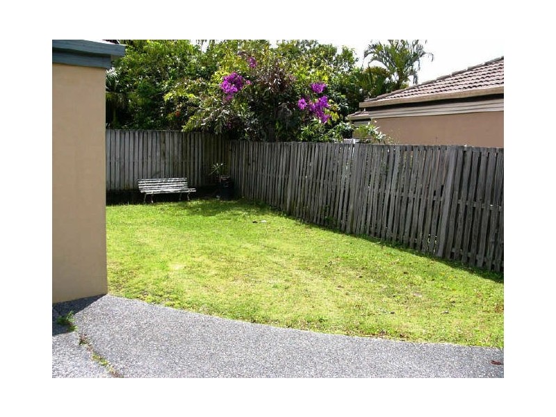 5a Laine Place, Coombabah QLD 4216