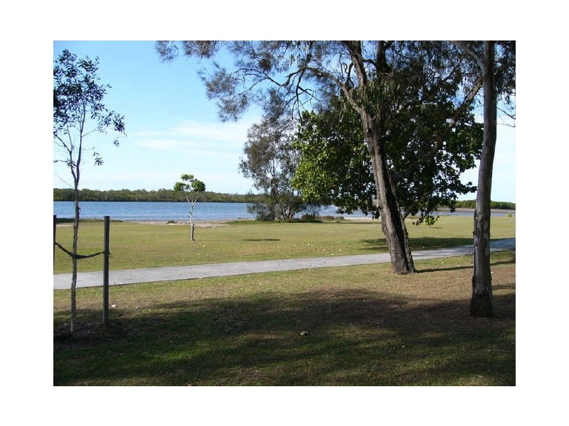 5a Laine Place, Coombabah QLD 4216