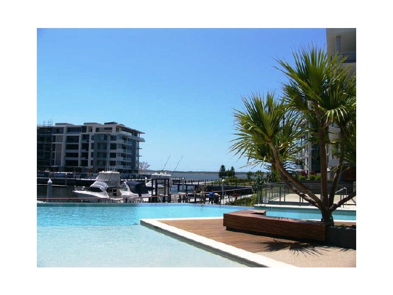 4101/323 Bayview Street, Runaway Bay QLD 4216