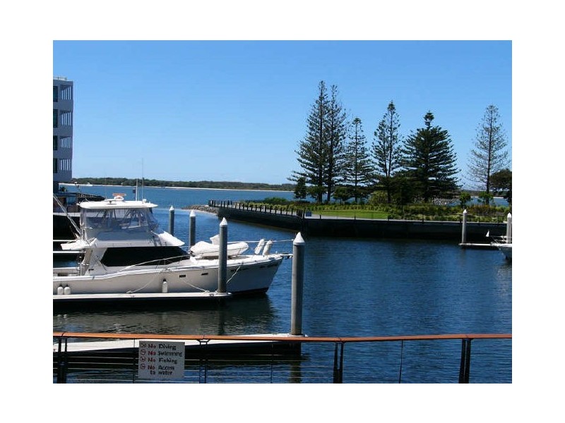 4101/323 Bayview Street, Runaway Bay QLD 4216