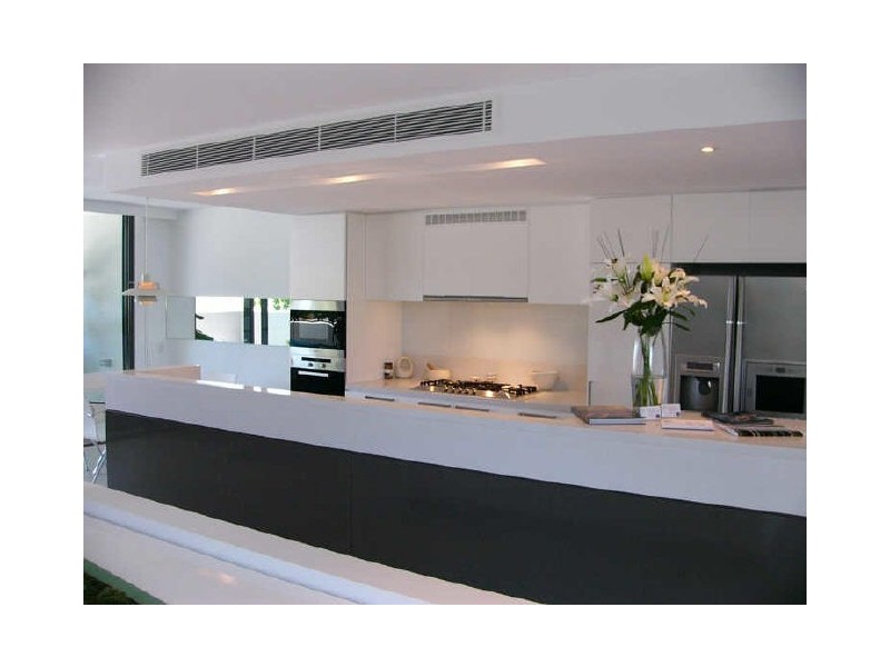 4101/323 Bayview Street, Runaway Bay QLD 4216