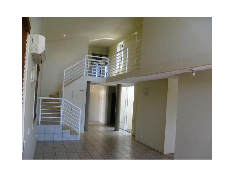 2/20 Margaroola Avenue, Biggera Waters QLD 4216