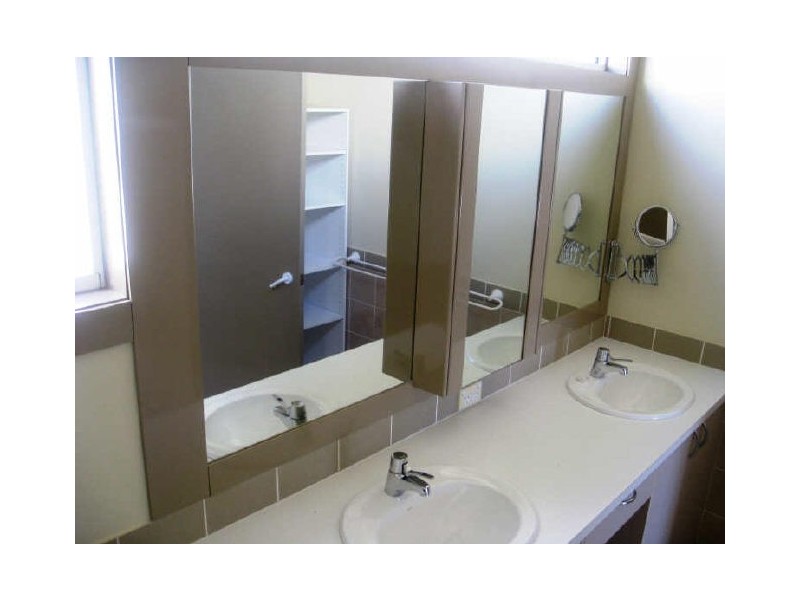 2/20 Margaroola Avenue, Biggera Waters QLD 4216