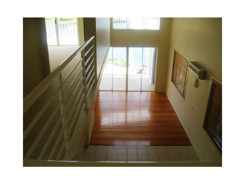 2/20 Margaroola Avenue, Biggera Waters QLD 4216