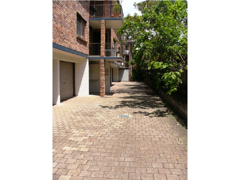 4/156 Frank Street, Labrador QLD 4215