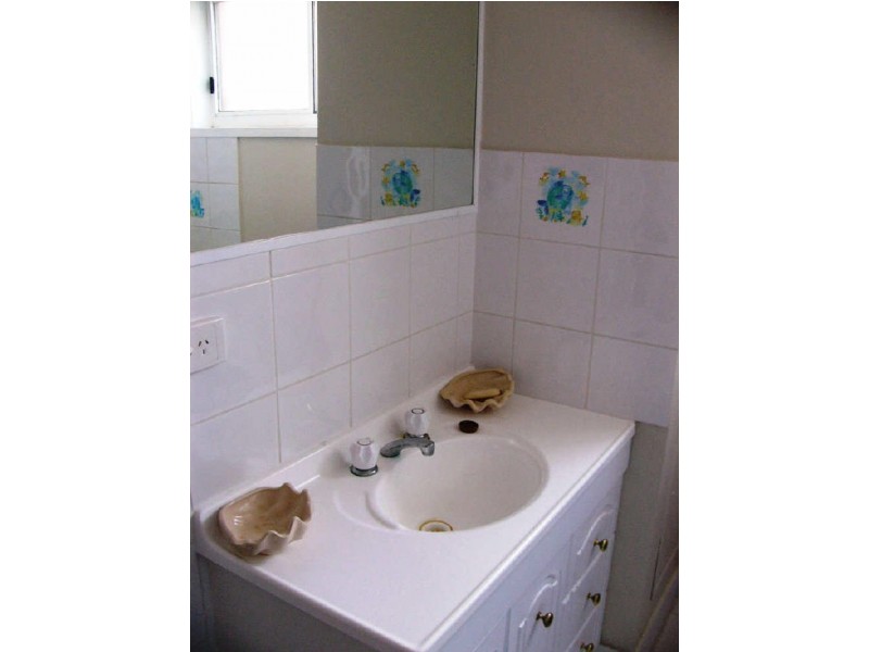 4/156 Frank Street, Labrador QLD 4215