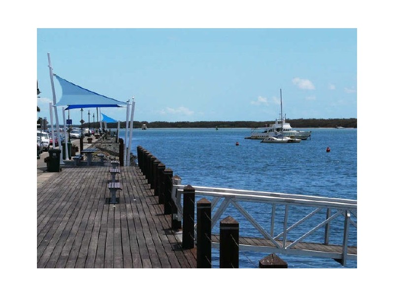 4/156 Frank Street, Labrador QLD 4215