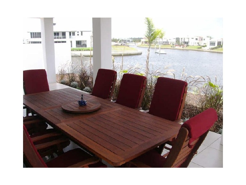 21 North Quay Drive, Biggera Waters QLD 4216