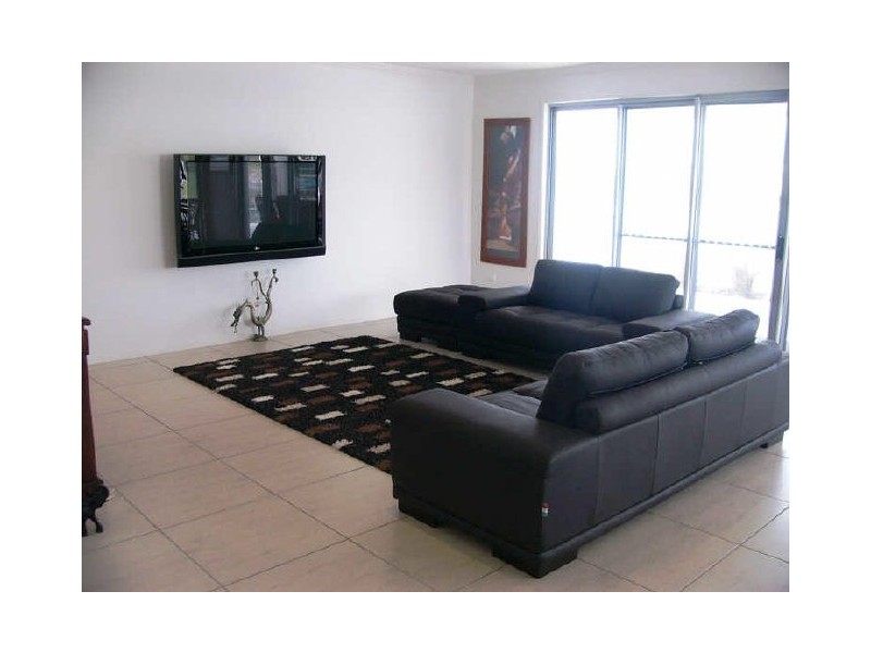 21 North Quay Drive, Biggera Waters QLD 4216