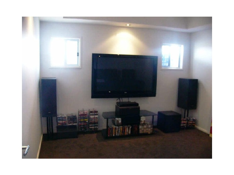 21 North Quay Drive, Biggera Waters QLD 4216