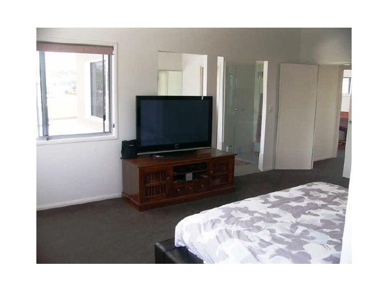 21 North Quay Drive, Biggera Waters QLD 4216