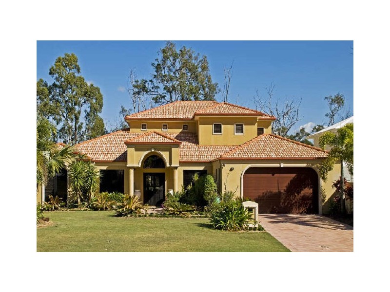 114 Arun Drive, Arundel QLD 4214