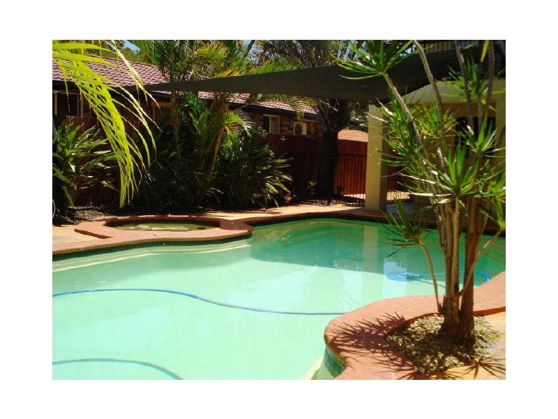 83 Burrendong Road, Coombabah QLD 4216