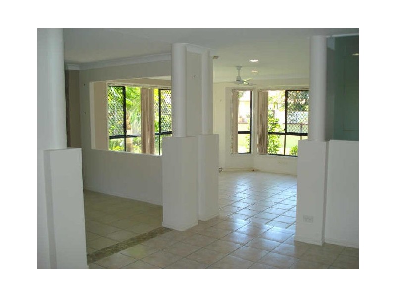 83 Burrendong Road, Coombabah QLD 4216