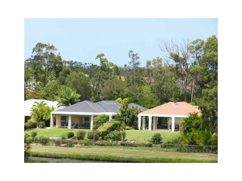 4 Steyning Court, Arundel QLD 4214