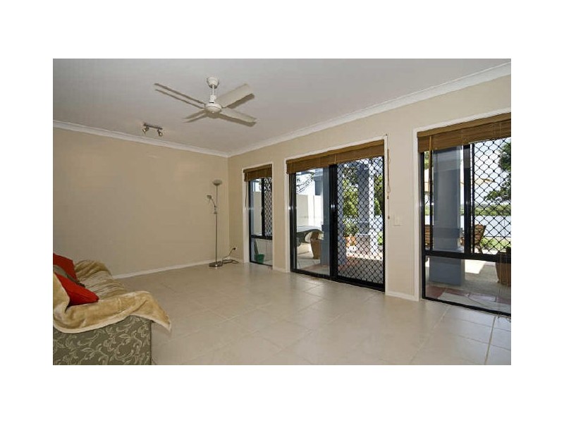 220/125 Hansford Road, Coombabah QLD 4216