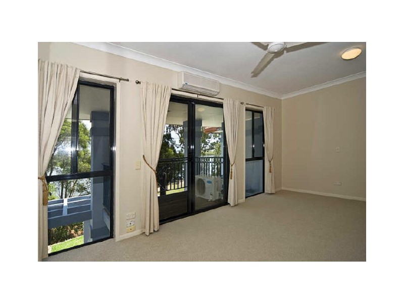 220/125 Hansford Road, Coombabah QLD 4216