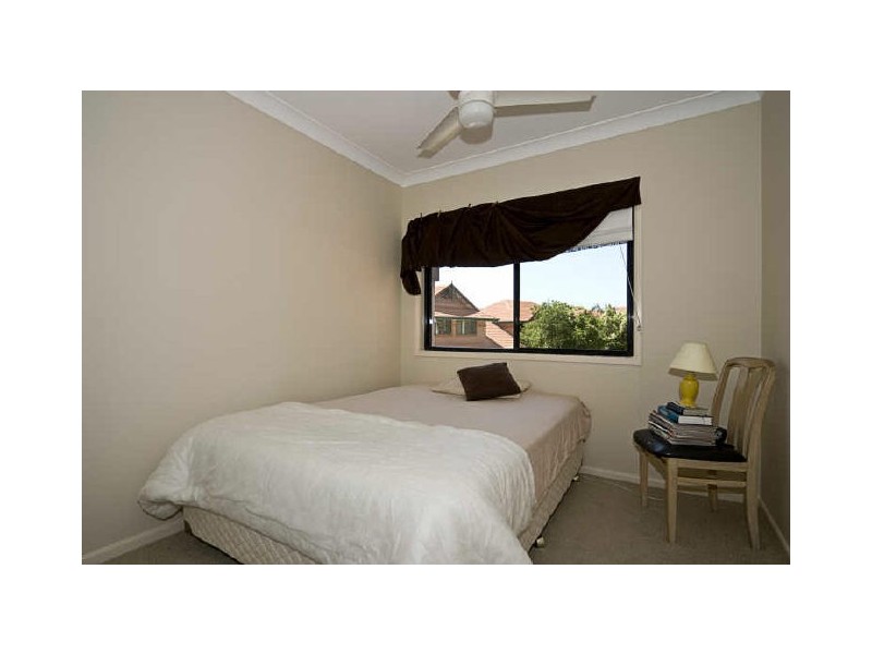 220/125 Hansford Road, Coombabah QLD 4216