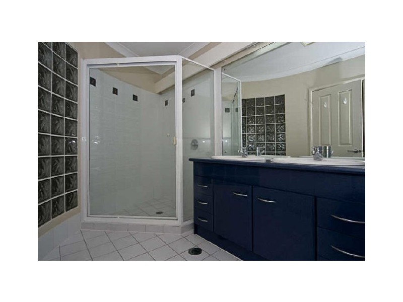 220/125 Hansford Road, Coombabah QLD 4216