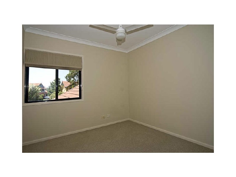 220/125 Hansford Road, Coombabah QLD 4216