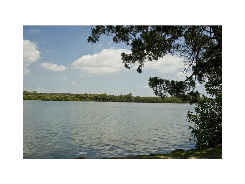 220/125 Hansford Road, Coombabah QLD 4216