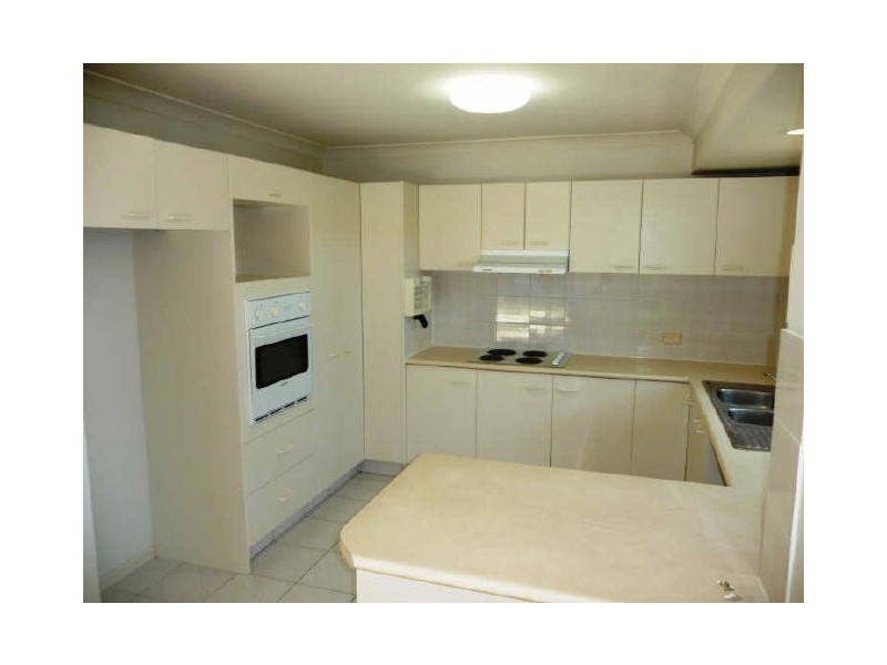 75 Cootharaba Drive, Helensvale QLD 4212