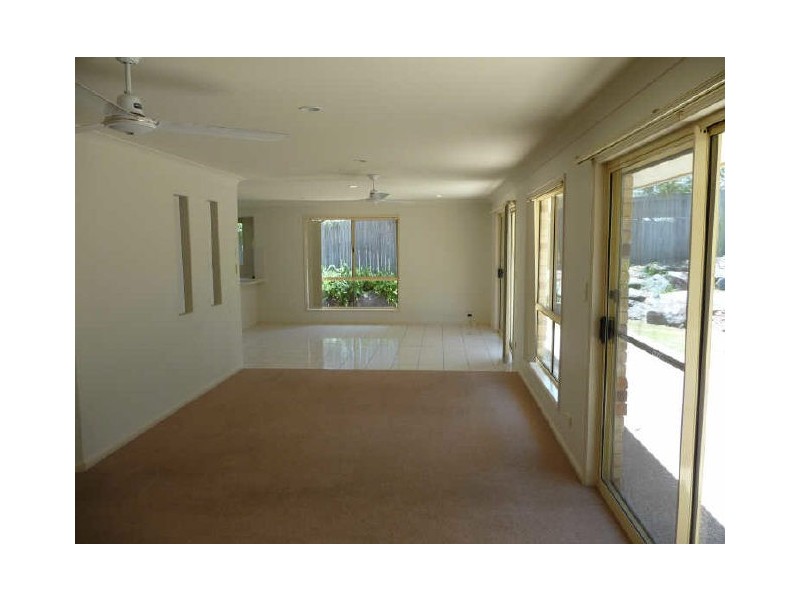 75 Cootharaba Drive, Helensvale QLD 4212