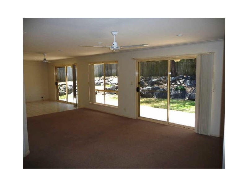 75 Cootharaba Drive, Helensvale QLD 4212