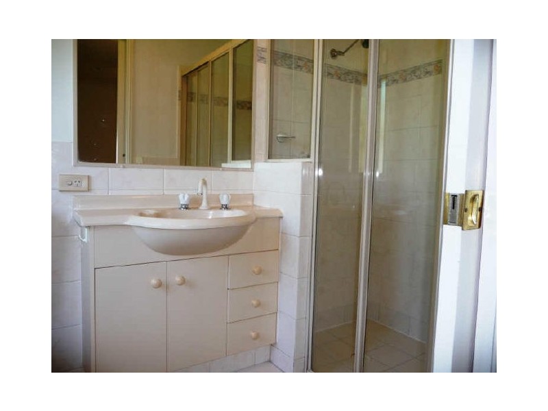 75 Cootharaba Drive, Helensvale QLD 4212