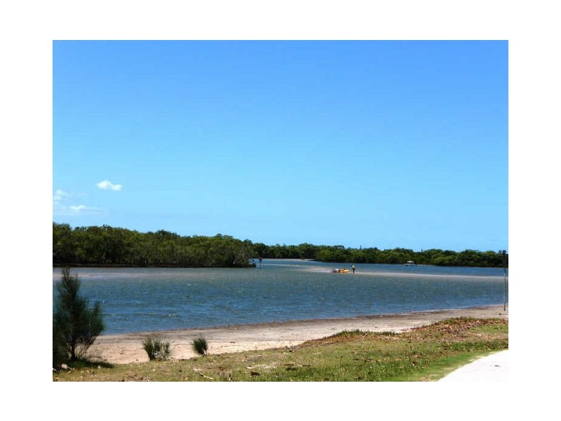 17 Iando Street, Coombabah QLD 4216