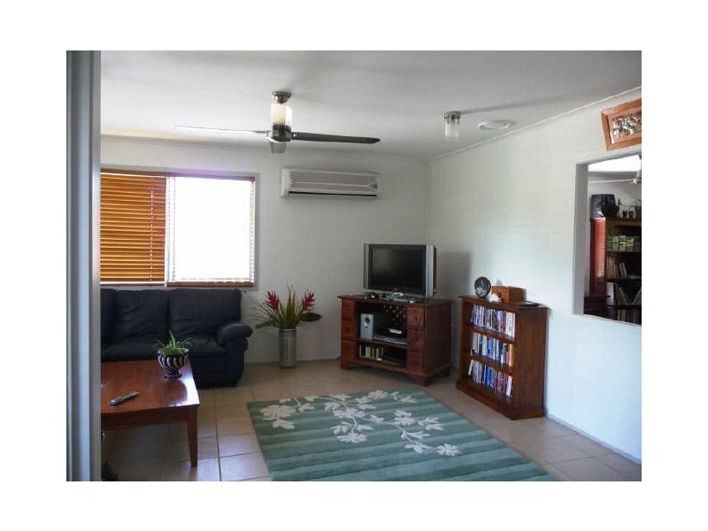 17 Iando Street, Coombabah QLD 4216