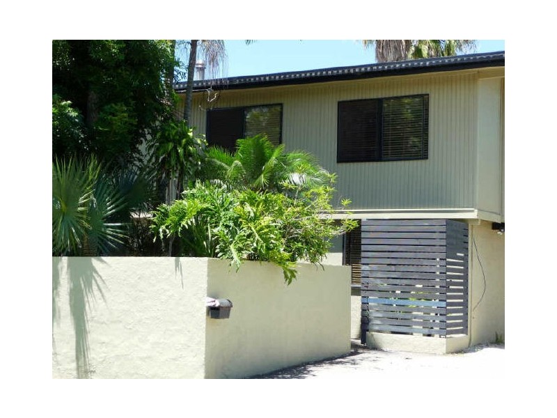 17 Iando Street, Coombabah QLD 4216