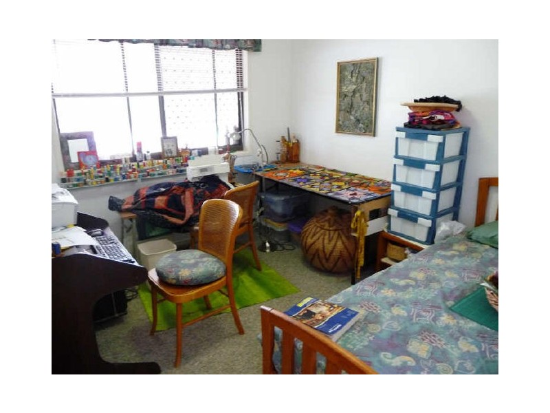 6 Blaxland Avenue, Paradise Point QLD 4216