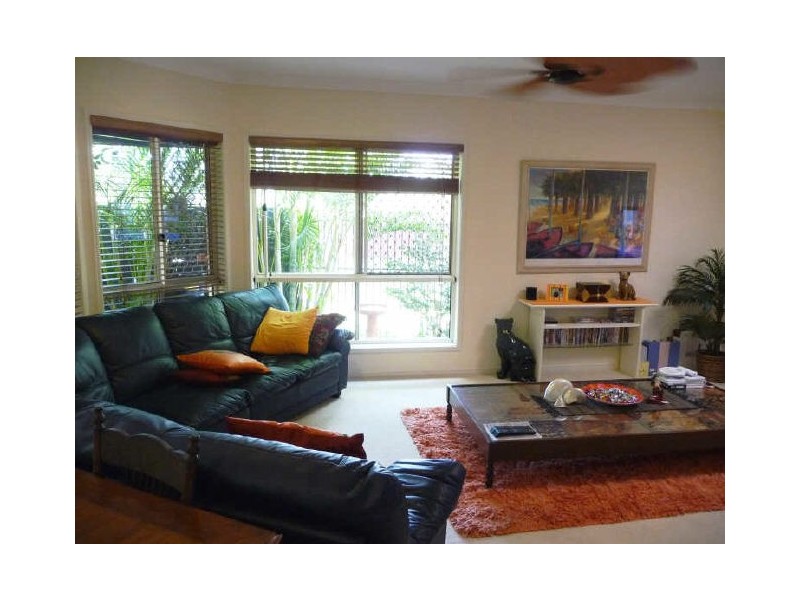 20 Siena Place, Coombabah QLD 4216