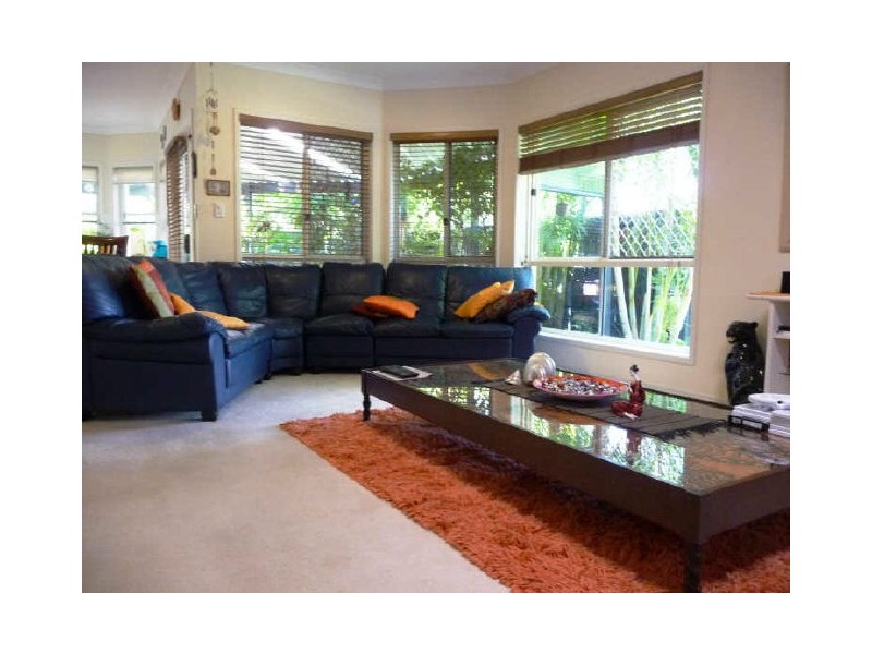 20 Siena Place, Coombabah QLD 4216