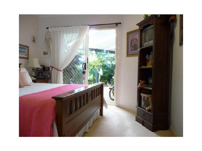 20 Siena Place, Coombabah QLD 4216