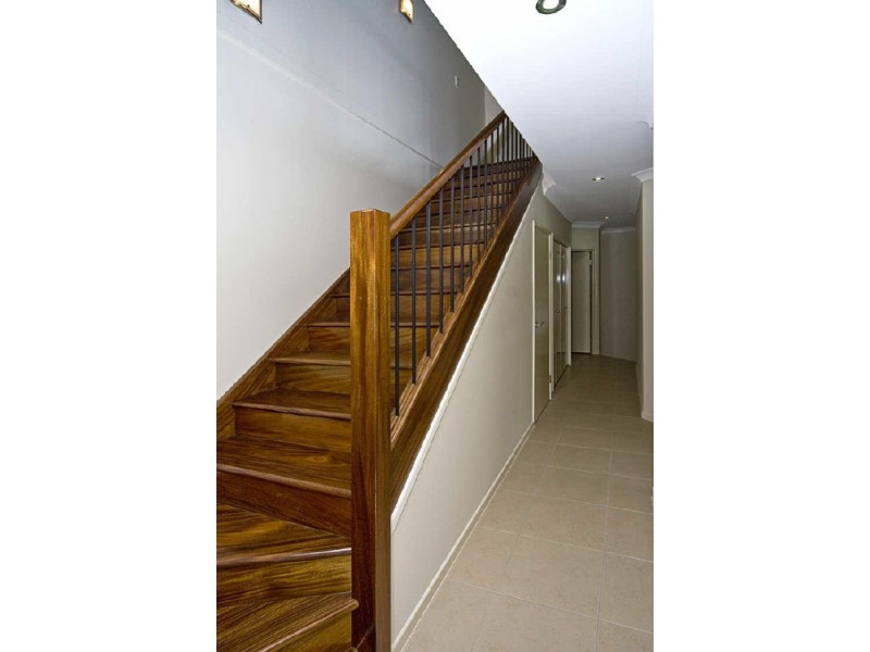 1 & 2/12 Drake Avenue, Paradise Point QLD 4216