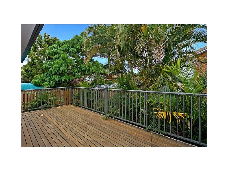1 & 2/12 Drake Avenue, Paradise Point QLD 4216